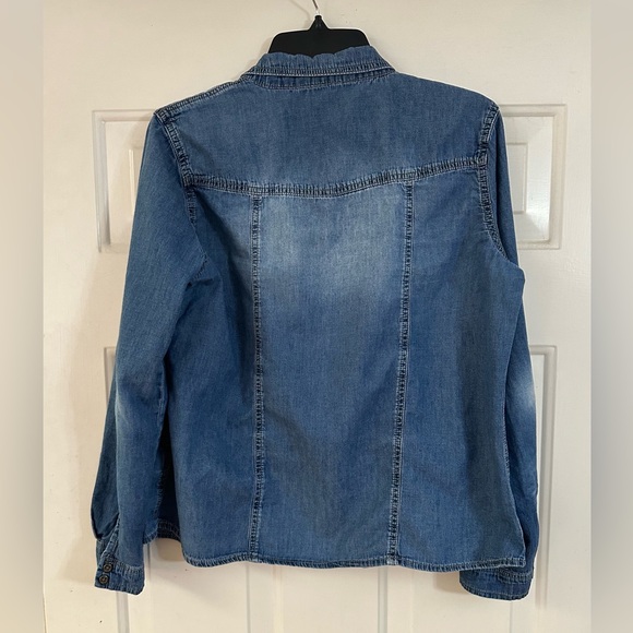 Highway Jeans Denim Shirt. Large. Very Clean. Smoke Free. Excellent Condition. - Picture 5 of 11